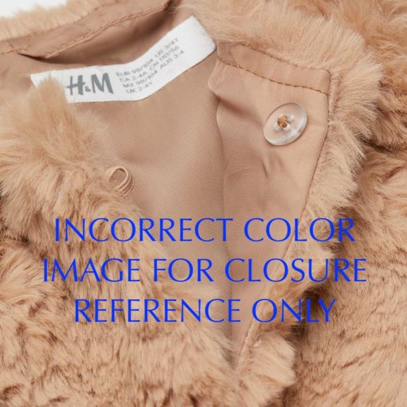 H&M Pale Pink Faux Fur Vest, girls size 4-5 - Picture 6 of 8